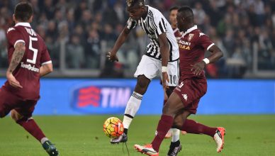 TURIN, ITALY - OCTOBER 31:  Paul Pogba (C) of Juventus FC scores the opening goal during the Serie A match between Juventus FC and Torino FC at Juventus Arena on October 31, 2015 in Turin, Italy.  (Photo by Valerio Pennicino/Getty Images)